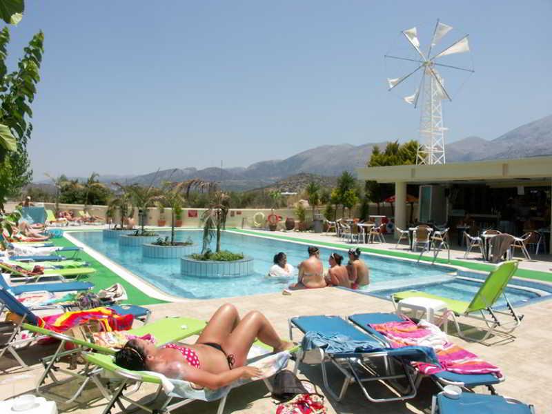 Nikos Hotel Malia Eksteriør billede