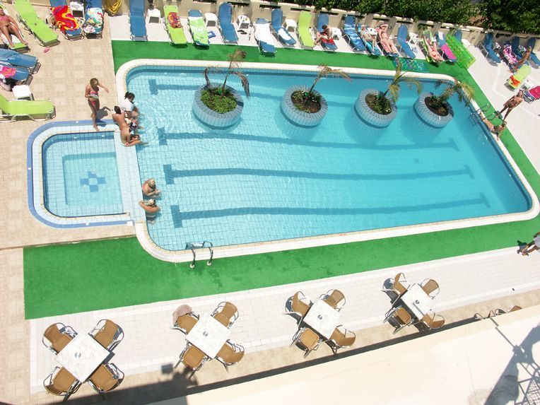 Nikos Hotel Malia Eksteriør billede