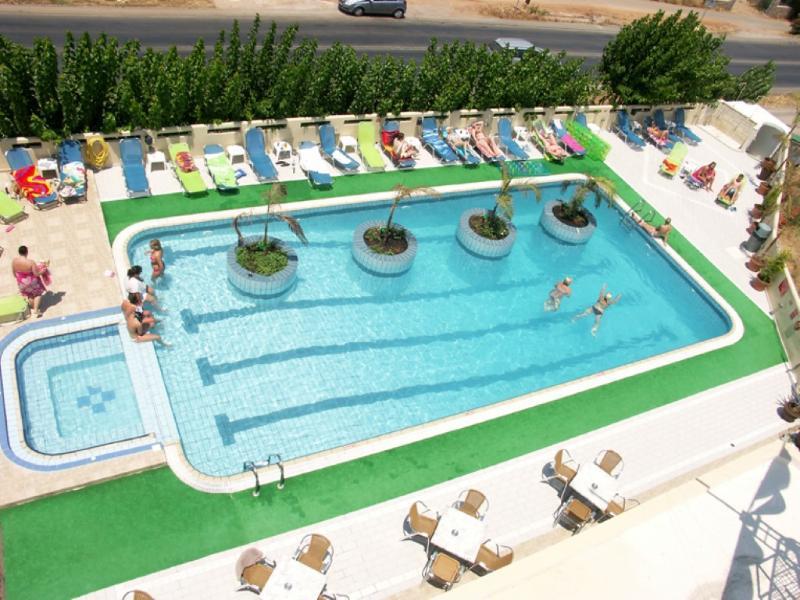 Nikos Hotel Malia Eksteriør billede