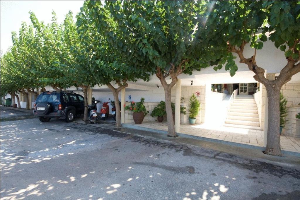 Nikos Hotel Malia Eksteriør billede